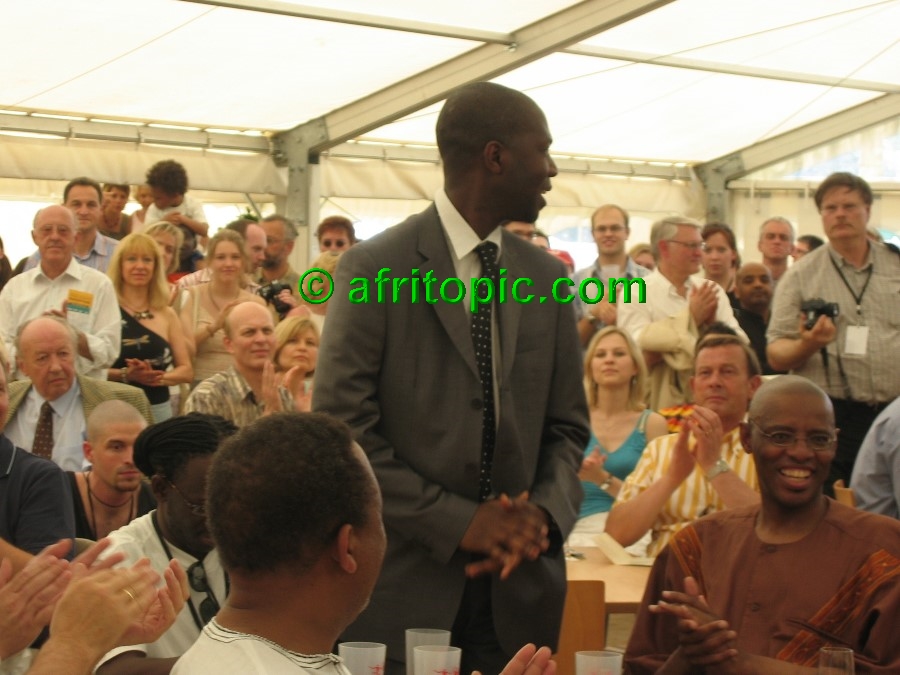 ../Images/AfricaFestival-27-28May05 025.jpg